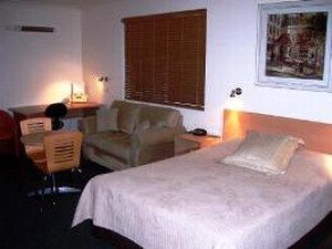Aston Hill Motor Lodge - Accommodation Coffs Harbour 1