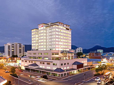 Cairns Central Plaza Apartment - Accommodation Coffs Harbour 0
