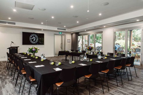 The Lodge by Haus - Accommodation Coffs Harbour 8