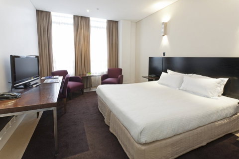 Hotel Causeway - Accommodation Coffs Harbour 2