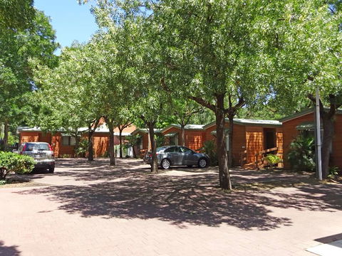 Adelaide Caravan Park - Accommodation Coffs Harbour 2