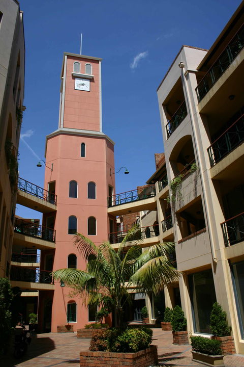 Carlton Clocktower On Lygon - Accommodation Coffs Harbour 0