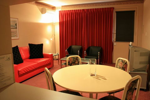 Carlton Clocktower On Lygon - Accommodation Coffs Harbour 1