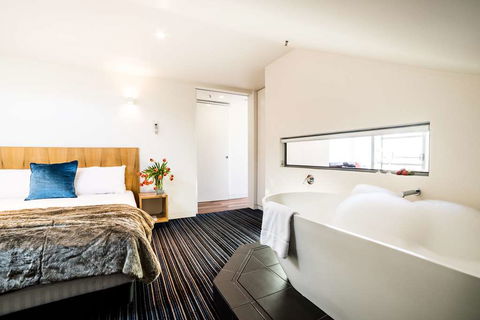 Salamanca Wharf Hotel - Accommodation Coffs Harbour 2
