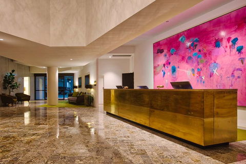 Eatons Hill Hotel - Accommodation Coffs Harbour 1