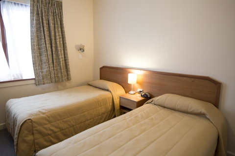 University House - ANU - Accommodation Coffs Harbour 1