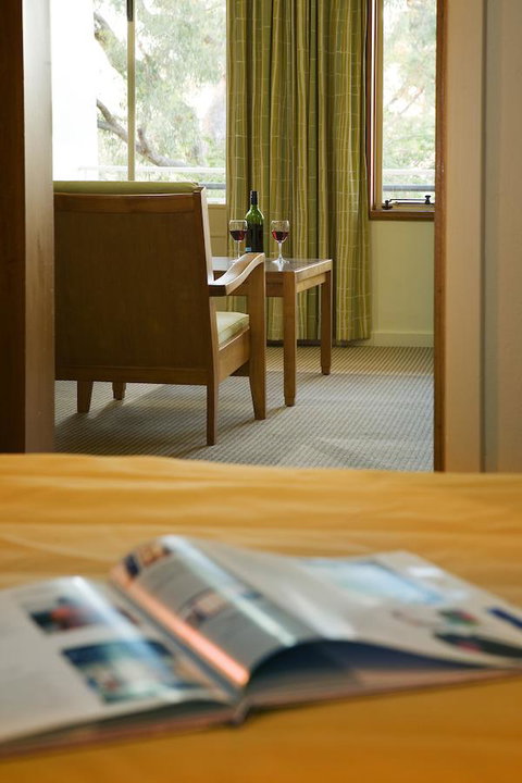 University House - ANU - Accommodation Coffs Harbour 12