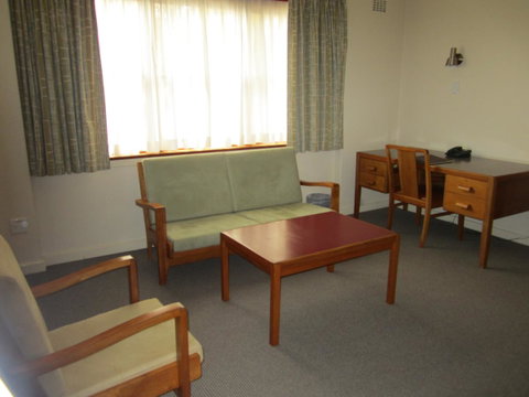 University House - ANU - Accommodation Coffs Harbour 38