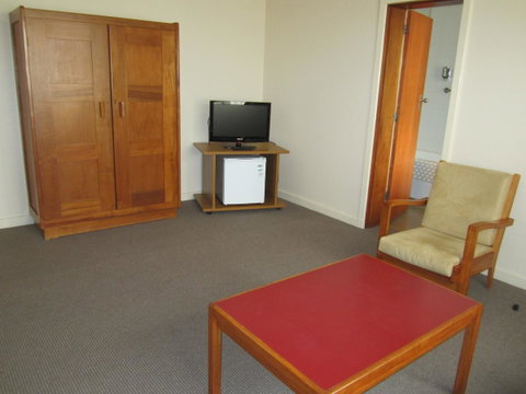 University House - ANU - Accommodation Coffs Harbour 41