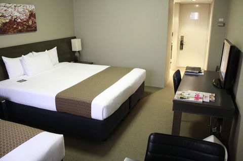 Pavilion On Northbourne - Accommodation Coffs Harbour 36