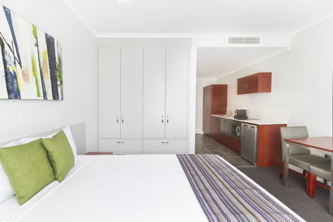 Abode Narrabundah - Accommodation Coffs Harbour 14