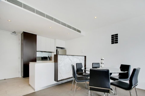 Realm Park 39 Barton ACT - Accommodation Coffs Harbour 32