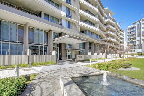Realm Park 39 Barton ACT - Accommodation Coffs Harbour 40