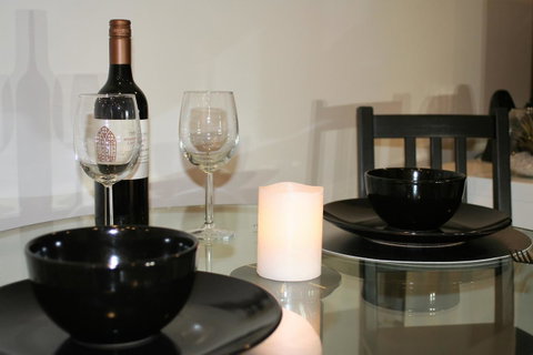 Modern Executive Apt@Barton*1BR*WiFi*Gym*Secure Parking*Canberra - Accommodation Coffs Harbour 11