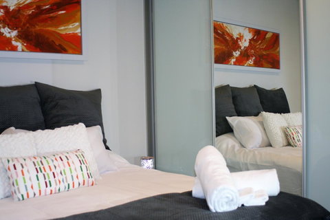 Modern Executive Apt@Barton*1BR*WiFi*Gym*Secure Parking*Canberra - Accommodation Coffs Harbour 1