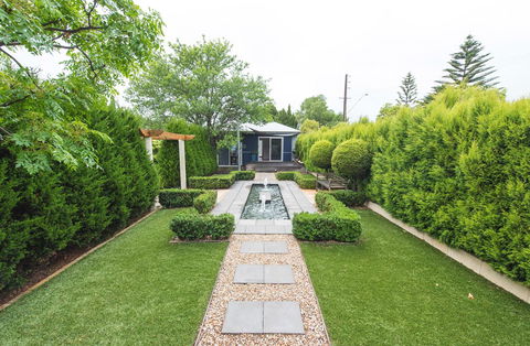 S T U D I O 22 Peaceful Retreat With Garden Views - Accommodation Coffs Harbour 5