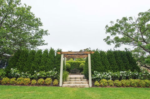 S T U D I O 22 Peaceful Retreat With Garden Views - Accommodation Coffs Harbour 10
