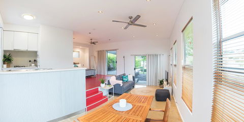 S T U D I O 22 Peaceful Retreat With Garden Views - Accommodation Coffs Harbour 1