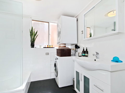 Monaco Court Apartment Adelaide - Accommodation Coffs Harbour 8