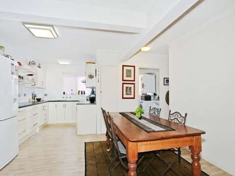 Monaco Court Apartment Adelaide - Accommodation Coffs Harbour 3