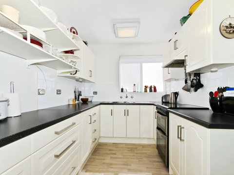 Monaco Court Apartment Adelaide - Accommodation Coffs Harbour 2