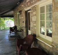 Hillside Cottage - Accommodation Coffs Harbour