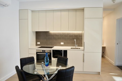 Whitmore SQ - Accommodation Coffs Harbour 4