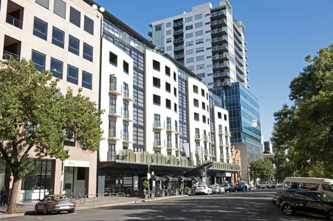 Mantra Hindmarsh Square - Accommodation Coffs Harbour 5