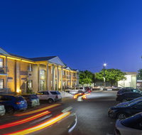 Adelaide Inn - Accommodation Coffs Harbour