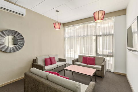 Adelaide Paringa - Accommodation Coffs Harbour 17