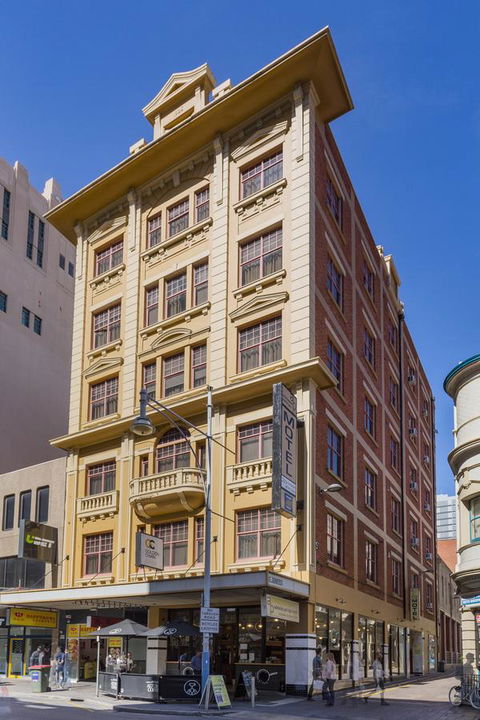 Adelaide Paringa - Accommodation Coffs Harbour 0