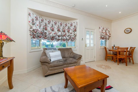 Barossa Vineyard Cottages - Accommodation Coffs Harbour 17