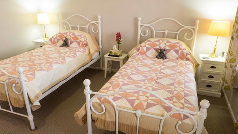 Rezare House Bed & Breakfast - Accommodation Coffs Harbour 7