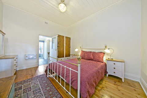 Vineyard Cottage BnB - Accommodation Coffs Harbour 2