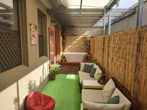 Diamond On Olive - Accommodation Coffs Harbour 0