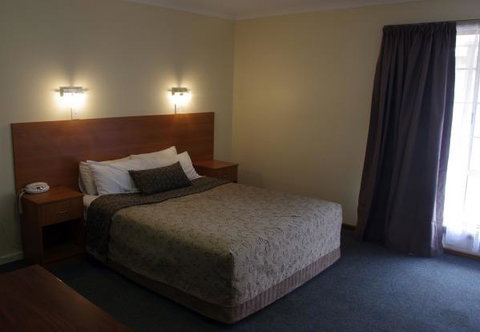 Clare Central - Accommodation Coffs Harbour 33