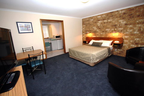 Clare Central - Accommodation Coffs Harbour 16