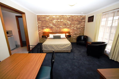 Clare Central - Accommodation Coffs Harbour 17