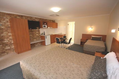 Clare Central - Accommodation Coffs Harbour 39