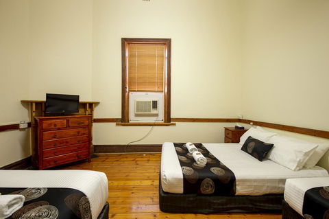 City Centre Motel Hotel - Accommodation Coffs Harbour 1