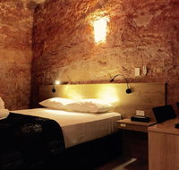 The Lookout Cave Underground Motel - Accommodation Coffs Harbour