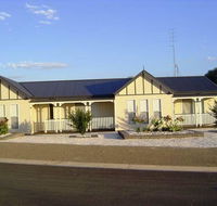 Moontana - Accommodation Coffs Harbour