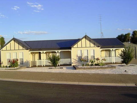 Moontana - Accommodation Coffs Harbour 0