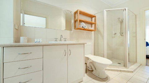 GOUGER 265 - Accommodation Coffs Harbour 20