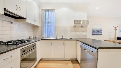 GOUGER 265 - Accommodation Coffs Harbour 15