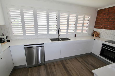 Southern Sands\' Beachfront Apartment - Accommodation Coffs Harbour 8