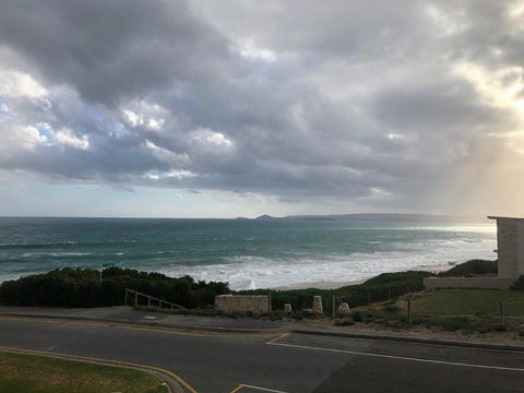 Southern Sands\' Beachfront Apartment - Accommodation Coffs Harbour 17