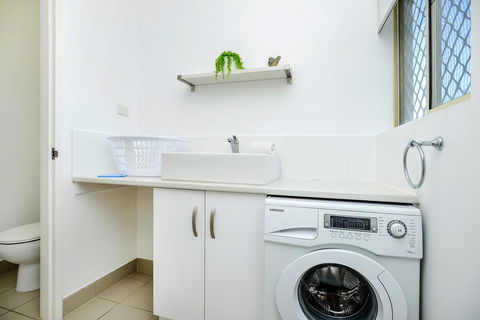 Blue Zone - Aldinga Beach - Accommodation Coffs Harbour 7