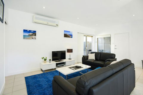Blue Zone - Aldinga Beach - Accommodation Coffs Harbour 2