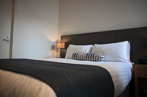 Mawson Lakes Hotel - Accommodation Coffs Harbour 2